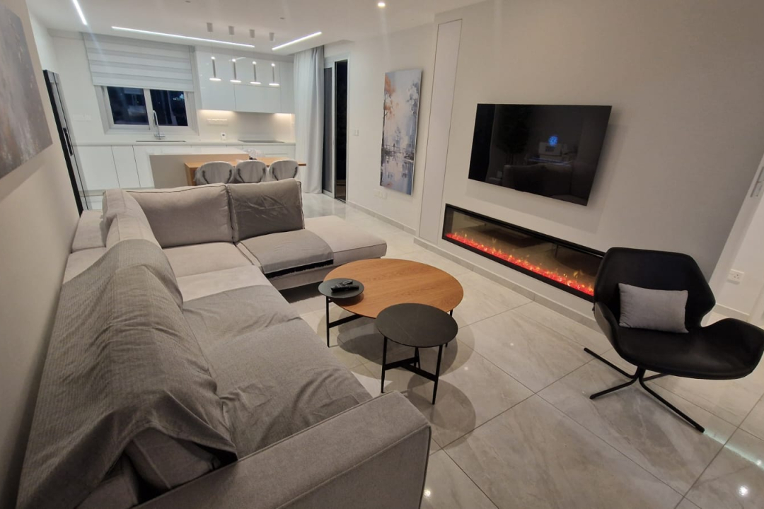 2 bedroom penthouse in Larnaca Metropolis Area
