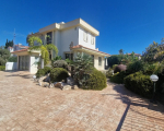 4 bedroom detached house in Larnaca Perivolia Area