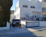 6 bedrooms 2 apartments in detached building in Oroklini Area