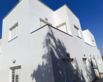 6 bedrooms 2 apartments in detached building in Oroklini Area