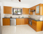 4 bedroom semi detached house with Seaviews in Maroni Area