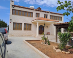 5 bedroom detached house in Larnaca Oroklini Area