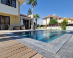 4 bedroom villa with swimming pool on Dhekelia Road