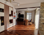 4 bedroom villa with swimming pool on Dhekelia Road