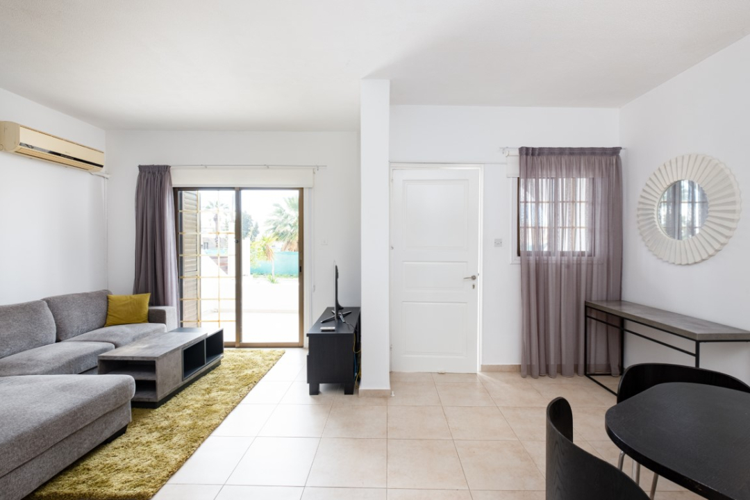 2 bedroom apartment in Larnaca Oroklini Area