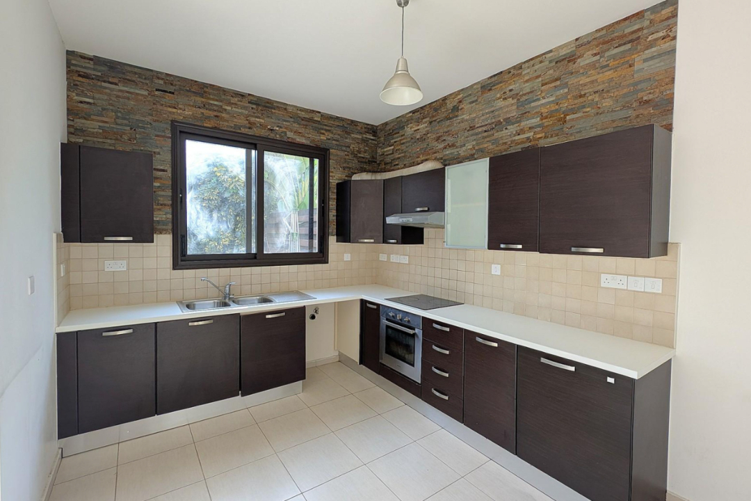 3 bedroom semi detached house in Larnaca Oroklini Area