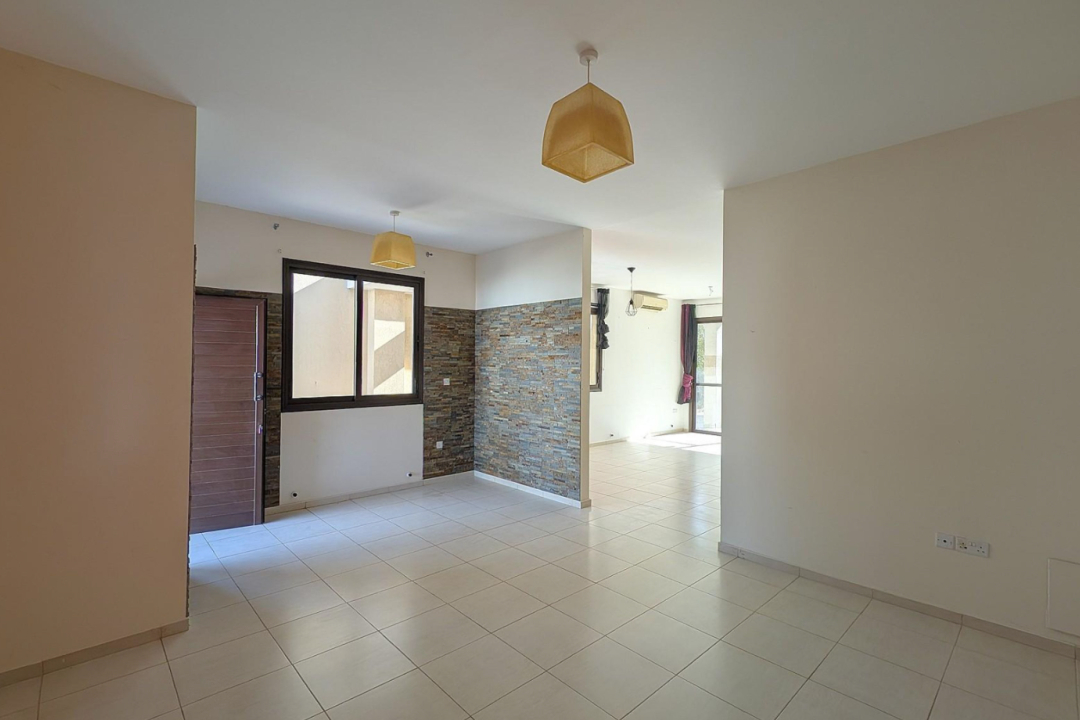 3 bedroom semi detached house in Larnaca Oroklini Area