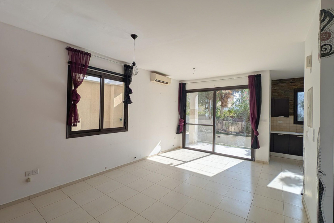 3 bedroom semi detached house in Larnaca Oroklini Area
