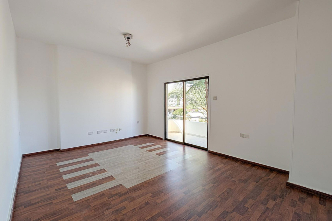 2 bedroom apartment with rooftop studio in Sotiros Area