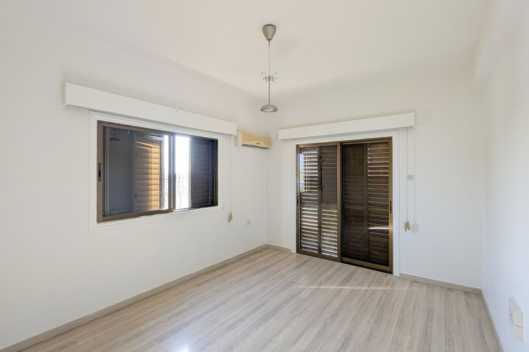 2 bedroom apartment with rooftop studio in Sotiros Area