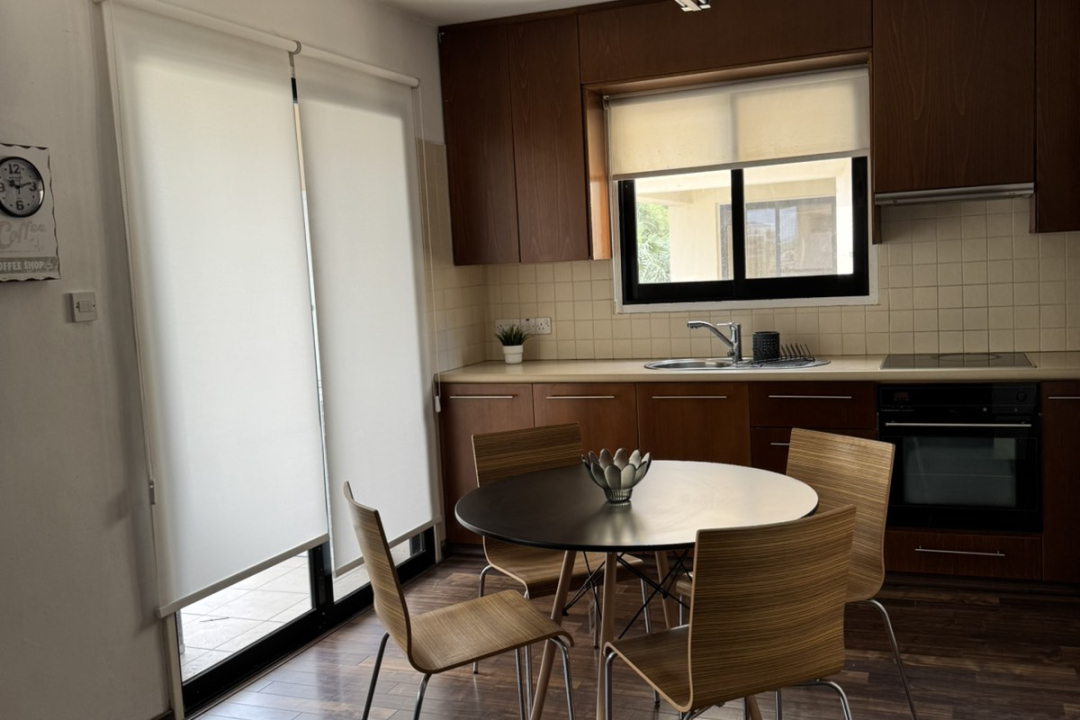 3 bedroom apartment in Faneromeni area