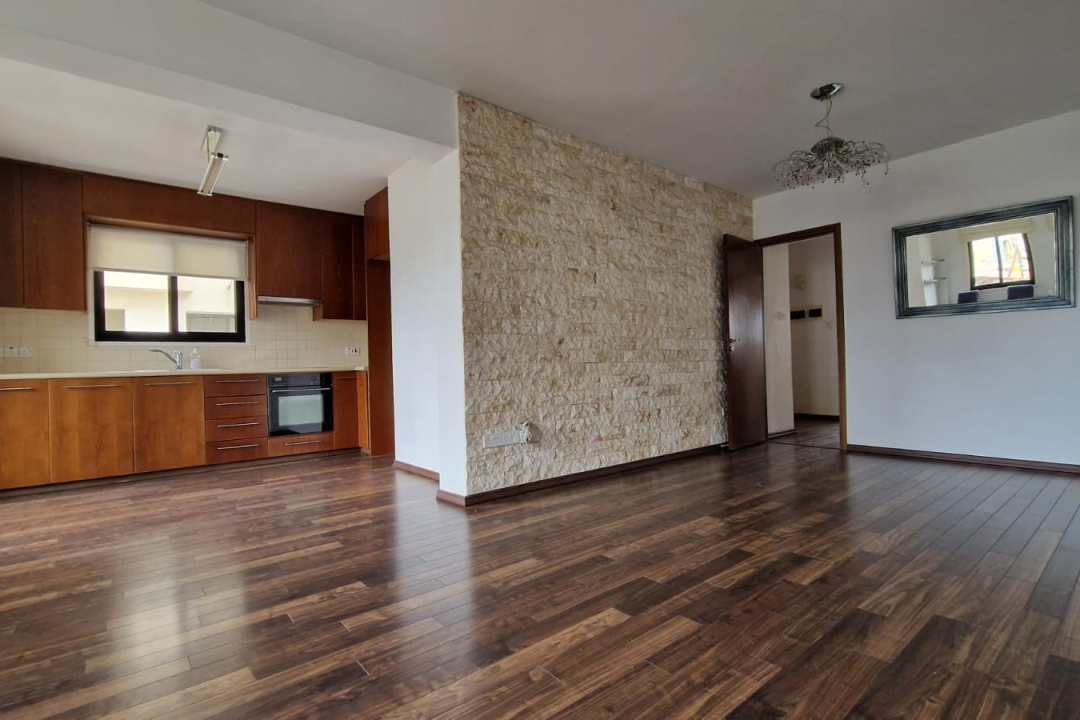 3 bedroom apartment in Faneromeni area