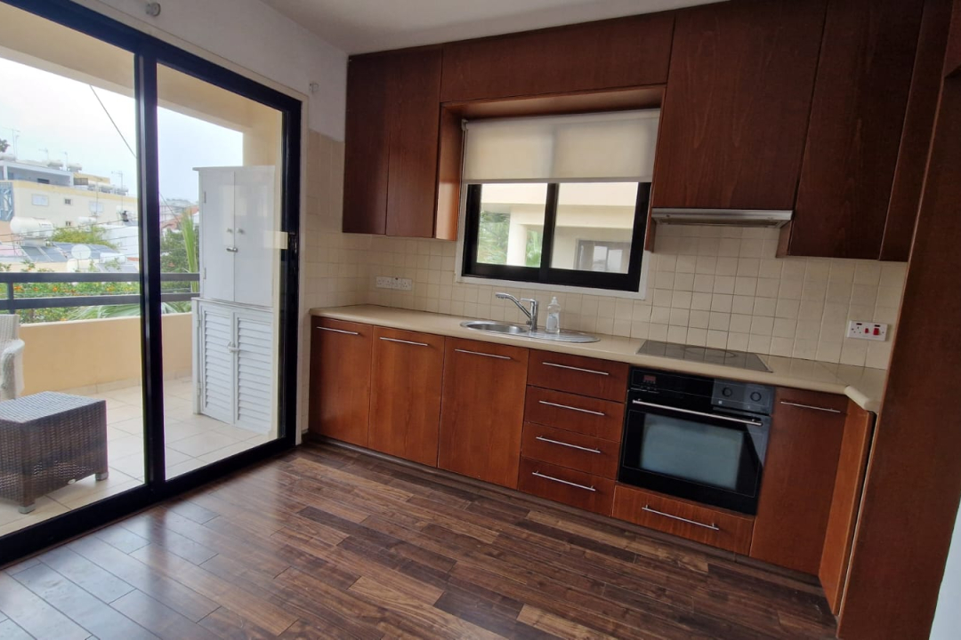 3 bedroom apartment in Faneromeni area