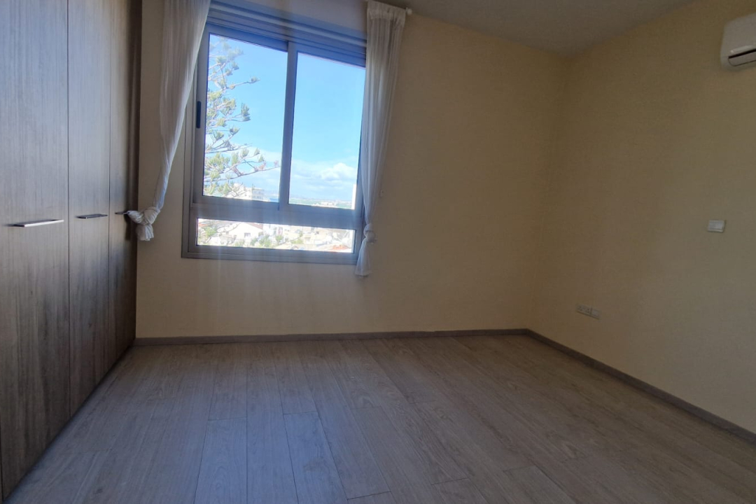 3 bedroom spacious apartment in Faneromeni