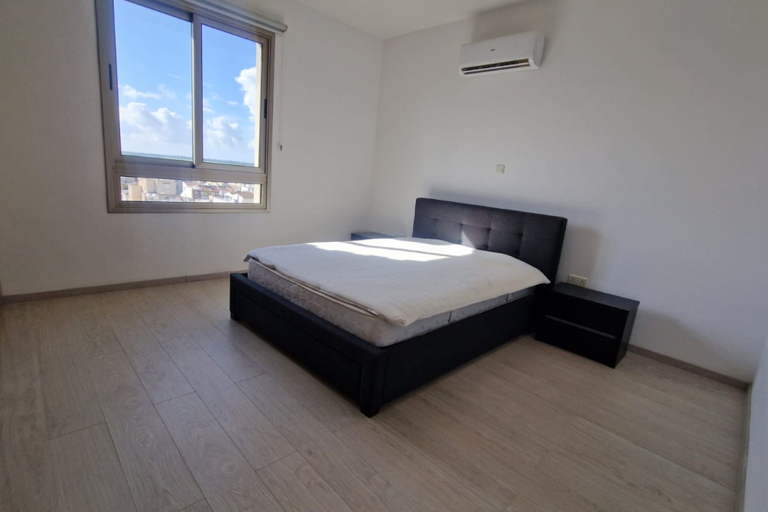 3 bedroom spacious apartment in Faneromeni