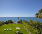 4 bedroom Beachfront Villa in Larnaca Maroni Area