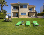 4 bedroom Beachfront Villa in Larnaca Maroni Area